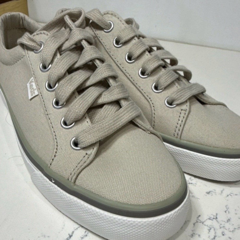 Casual Women's Canvas Sneakers in Light Beige